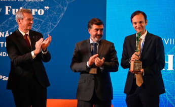 Los Fernández Álvarez-Santullano recogen el premio Familia Empresaria 2023