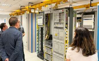 R analiza su red de fibra óptica mediante algoritmos basados en computación cuántica
