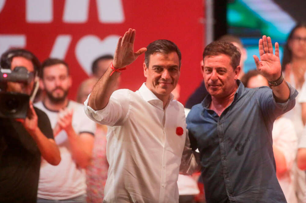 Pedro Sánchez y José Ramón Gómez