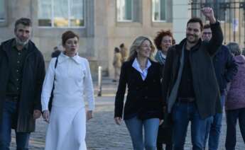 El militante de Sumar Galicia, Juan Díaz Villoslada, la portavoz de Sumar en el Congreso, Marta Lois, la líder de Sumar y vicepresidenta segunda del Gobierno, Yolanda Díaz, y el portavoz de la comisión promotora de Sumar Galicia, Paulo Carlos López, - M. Dylan - Europa Press