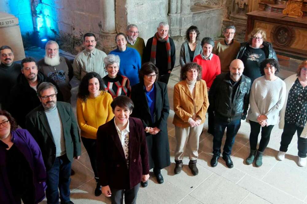 La portavoz nacional del BNG, Ana Pontón, en un acto por el 92 aniversario del Partido Galeguista en el Panteón de Galegos Ilustres, junto a otros miembros destacados del Bloque