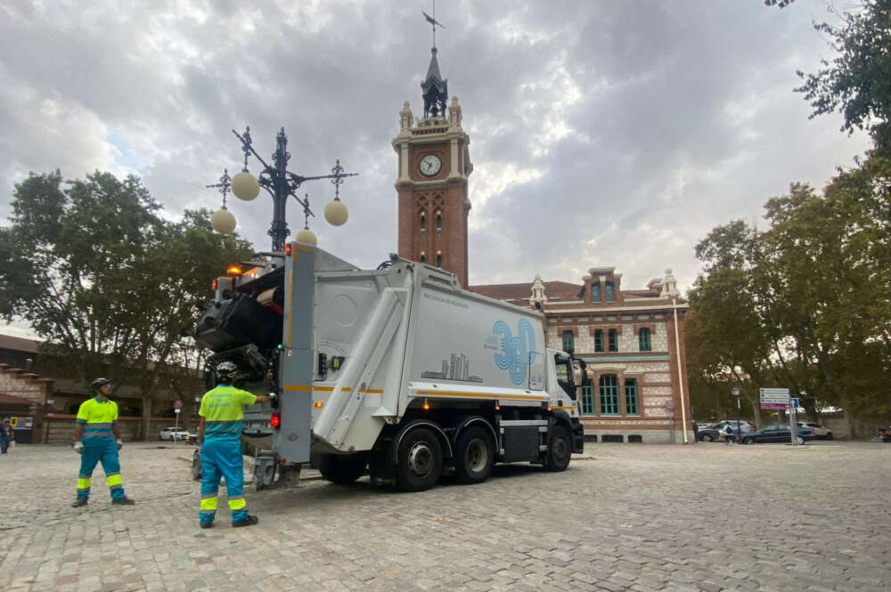 Operarios del servicio de recogida de residuos de Urbaser / Urbaser