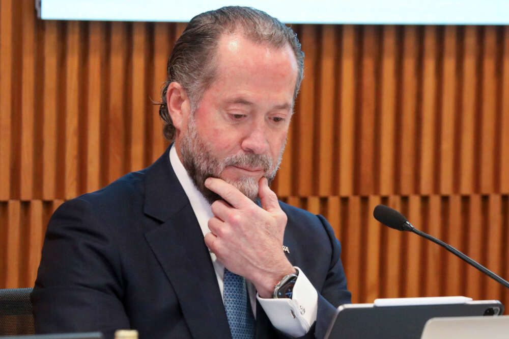 El presidente de Abanca, Juan Carlos Escotet durante la presentación de los resultados obtenidos por el banco en 2023. EFE/Xoán Rey