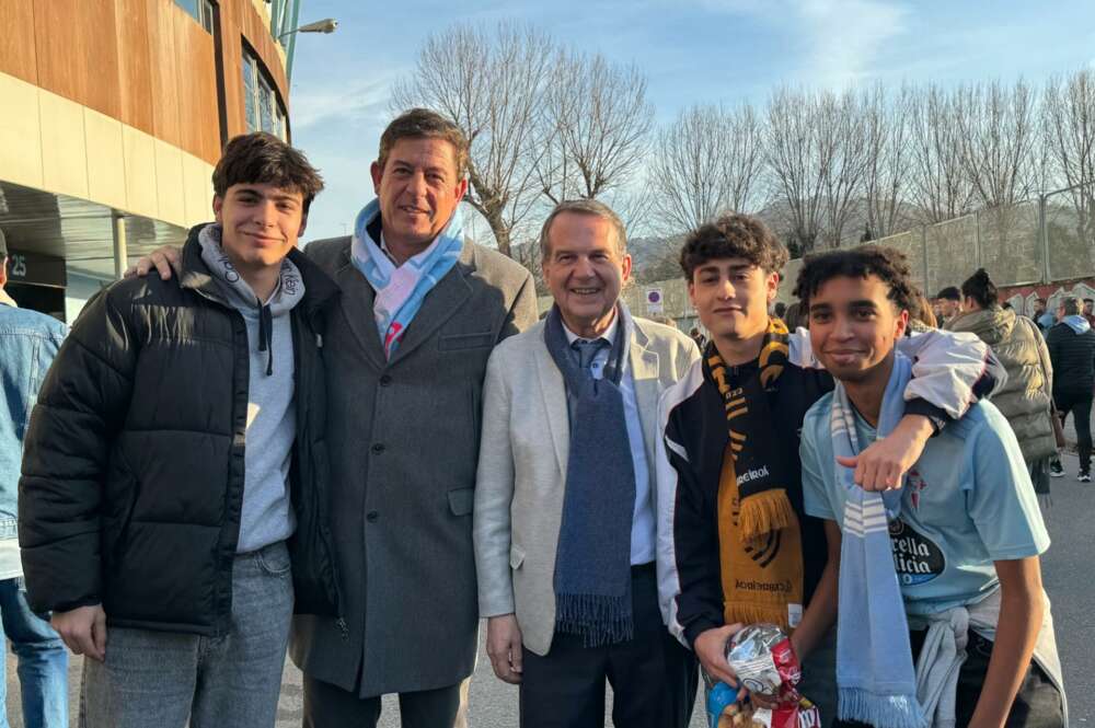 Gómez Besteiro y Abel Caballero acuden al estadio de Balaídos a ver el Celta-Barcelona