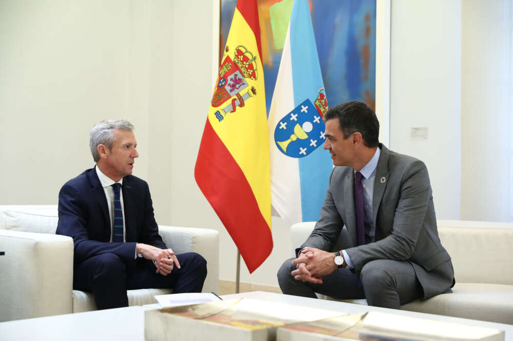 Alfonso Rueda y Pedro Sánchez durante una reunión en 2022 / Moncloa