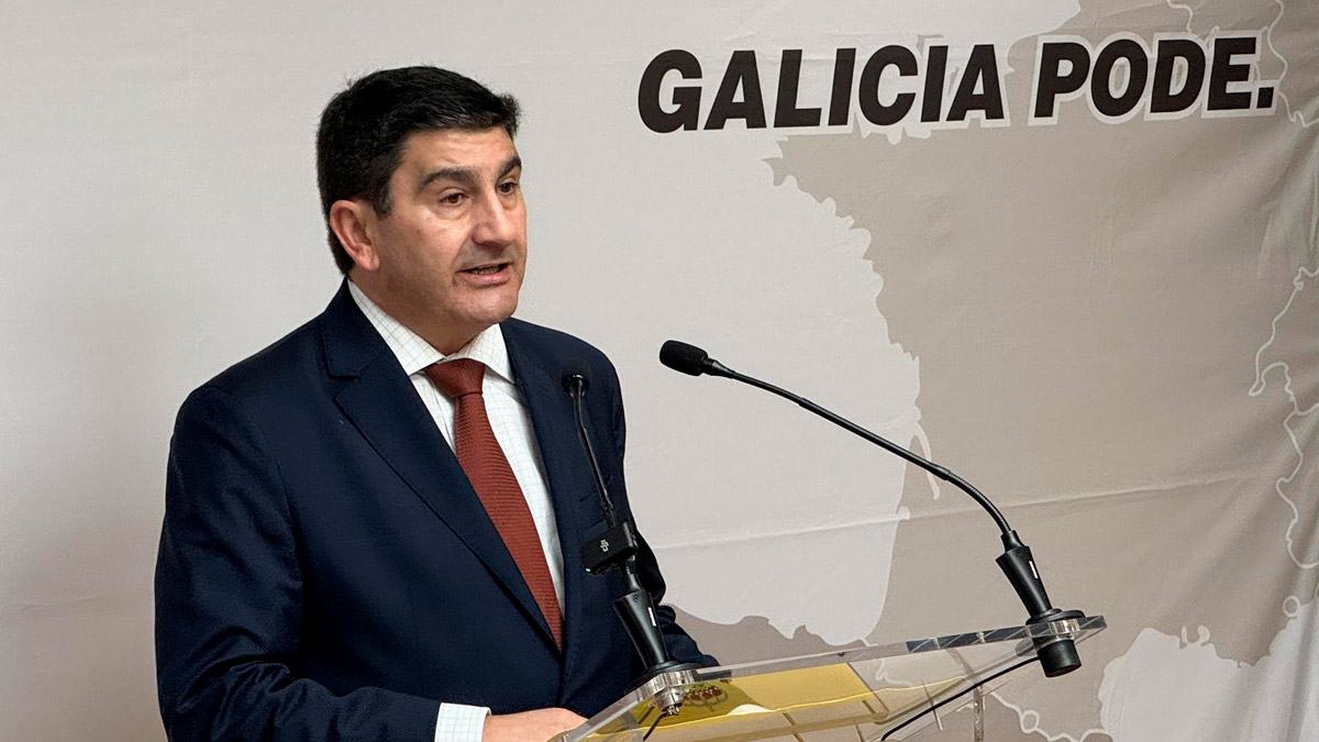 El delegado del Gobierno en Galicia, Pedro Blanco, en rueda de prensa en A Coruña
