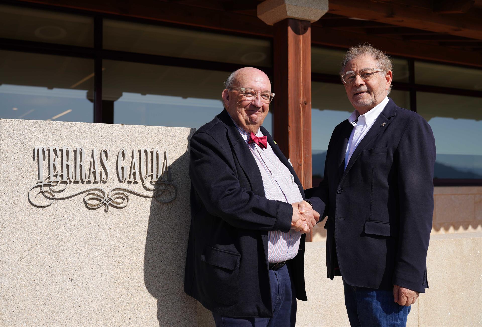 El presidente del Grupo Terras Gauda, José María Fonseca, y el presidente de Bodegas Gargalo, Roberto Verino. - TERRAS GAUDA