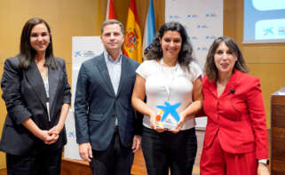 De izquierda a derecha: directora de Red Galicia de CaixaBank, Marta Albela; consejero delegado de ENISA,Borja Cabezón; CEO de UARX Space; Yanina Hallak; y la conselleira de Economía, María Jesús Lorenzana