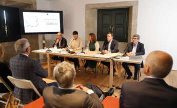 Un momento de la intervención de Manuel Vázquez, director de la Fundación RIA, en la presentación del Atlas Urbano de la Sostenibilidad en Galicia / Xurxo Lobato