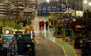 Interior de una factoría de Megasa, primer grupo siderúrgico gallego