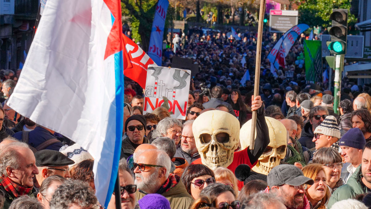 Protesta en Santiago contra la planta de Altri