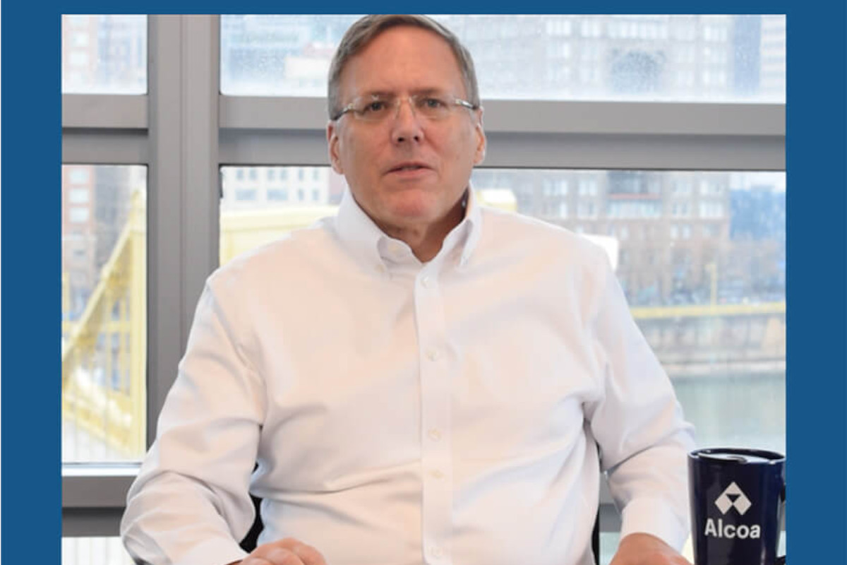 Bill Oplinger, CEO de Alcoa, hace balance del año en un vídeo corporativo