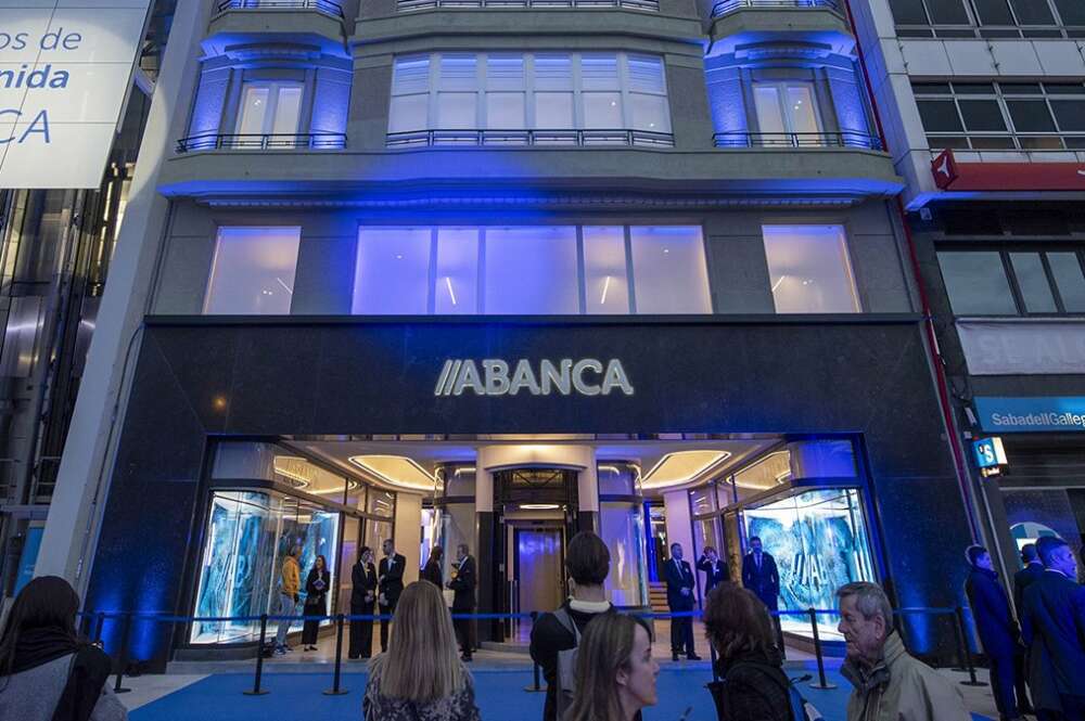 Fachada del edificio Abanca Espacio Avenida en A Coruña