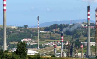 Refinería de Repsol en A Coruña / Wikipedia