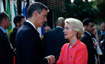 El presidente del Gobierno, Pedro Sánchez y la presidenta de la Comisión Europea, Ursula Von der Leyen.