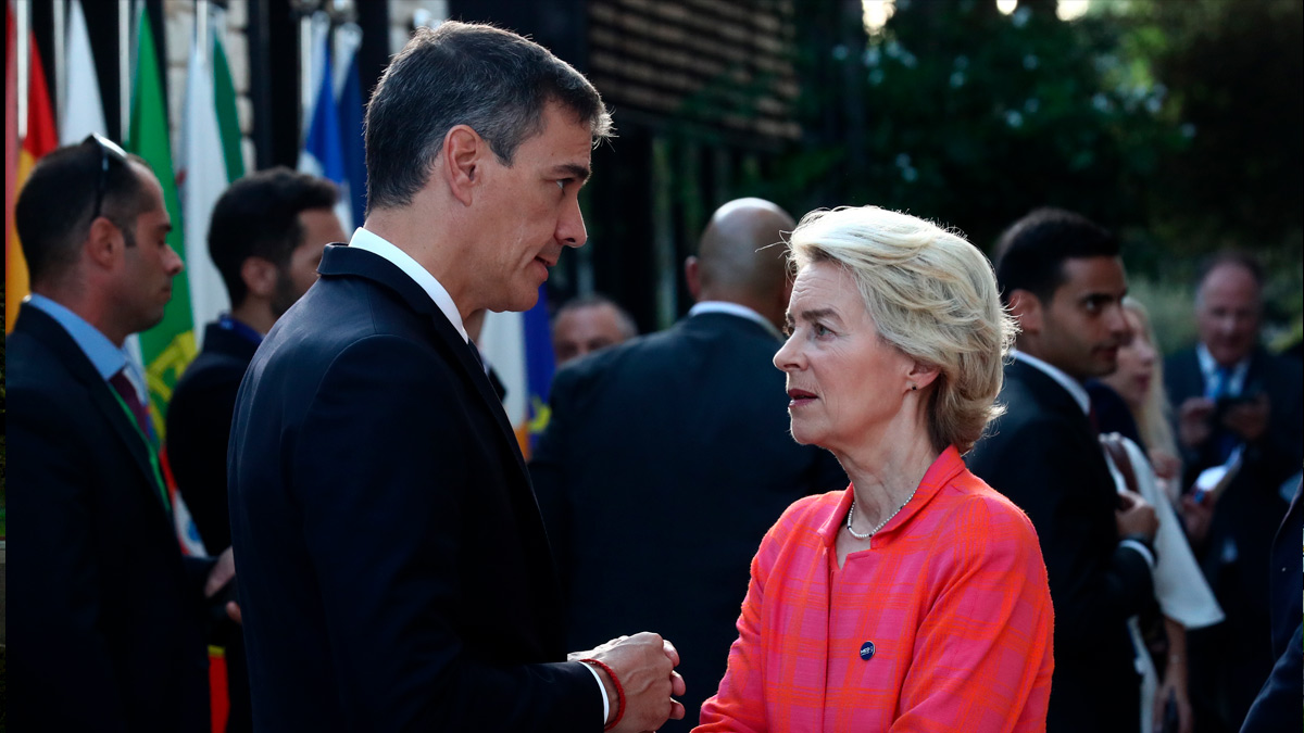 El presidente del Gobierno, Pedro Sánchez y la presidenta de la Comisión Europea, Ursula Von der Leyen.