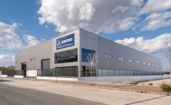 Imagen exterior del nuevo centro logístico de Cortizo en Murcia. Cortizo