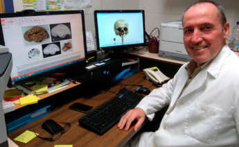 El forense Fernando Serrulla de la Unidad de Antropologia Forense del Imelga