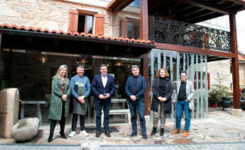 Visita del presidente de la Deputación da Coruña, Valentín González Formoso, al concello de Dumbría