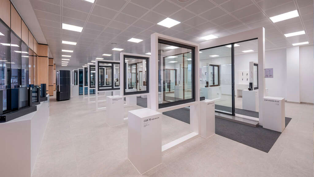 Showroom de Cortizo en su nuevo centro logístico de Murcia