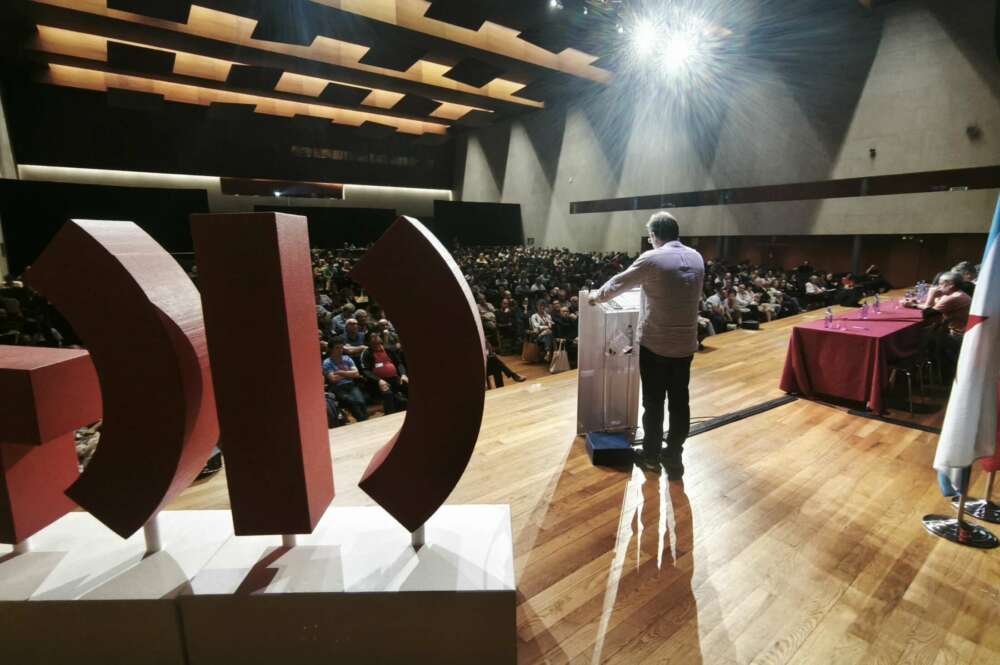 Paulo Carril interviene en la clausura del congreso de la CIG