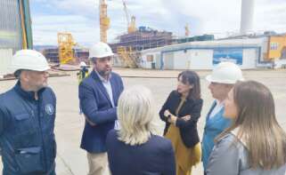 La conselleira de Economía e Industria, María Jesús Lorenzana, visita los astilleros de Armón en Vigo / Europa Press