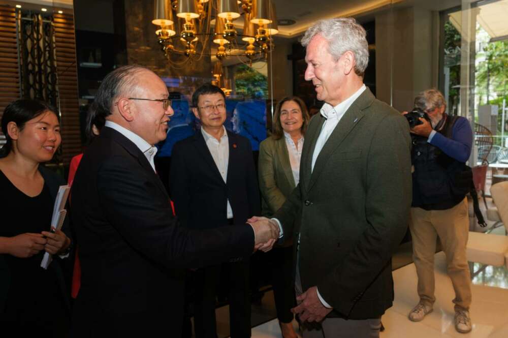 El presidente de la Xunta, Alfonso Rueda, se reúne en O Porriño con el presidente de Citic Group, Xi Guohua.