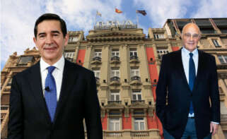Carlos Torres y Josep Oliu con la imagen del edificio de BBVA de A Coruña de fondo