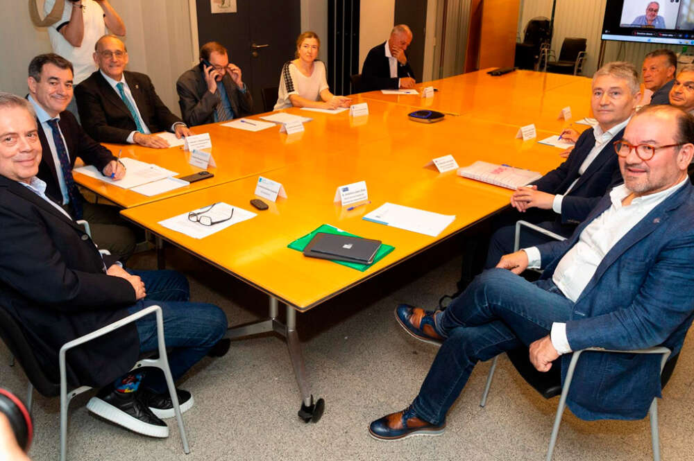 Reunión del Consello de Docencia Clínica con los rectores de la UDC, USC y Uvigo