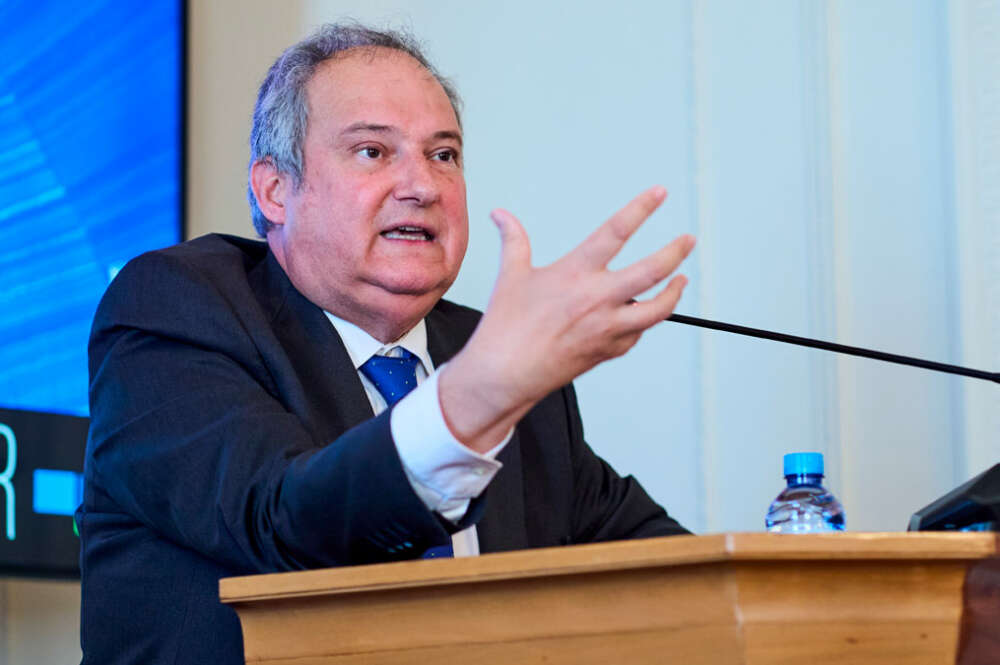 El ministro de Industria y Turismo, Jordi Hereu, clausura el XLII Seminario de APIE