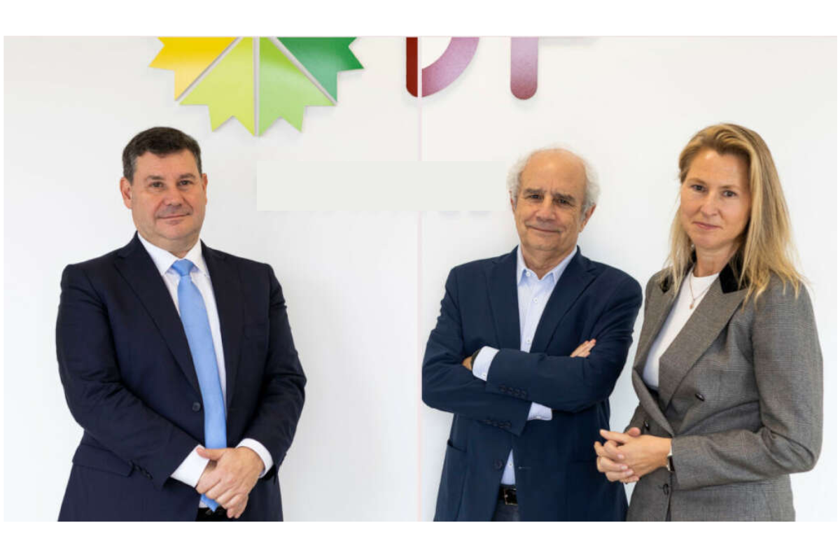 De izquierda a derecha, Eduard Romeu, Joan Gelonch y María José Herbón