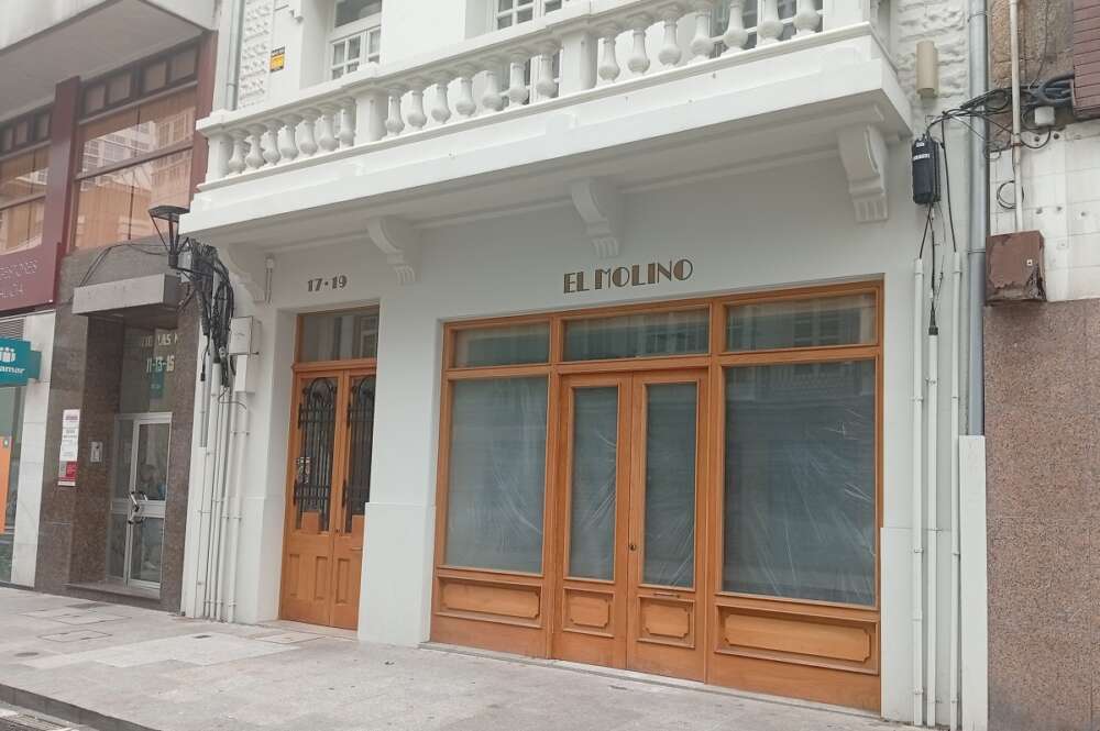 Uno de los edificios rehabilitados en el centro de A Coruña propiedad de Riocaldo, la principal sociedad inmobiliaria de Josefa Ortega Gaona, accionista de Altia e Inditex