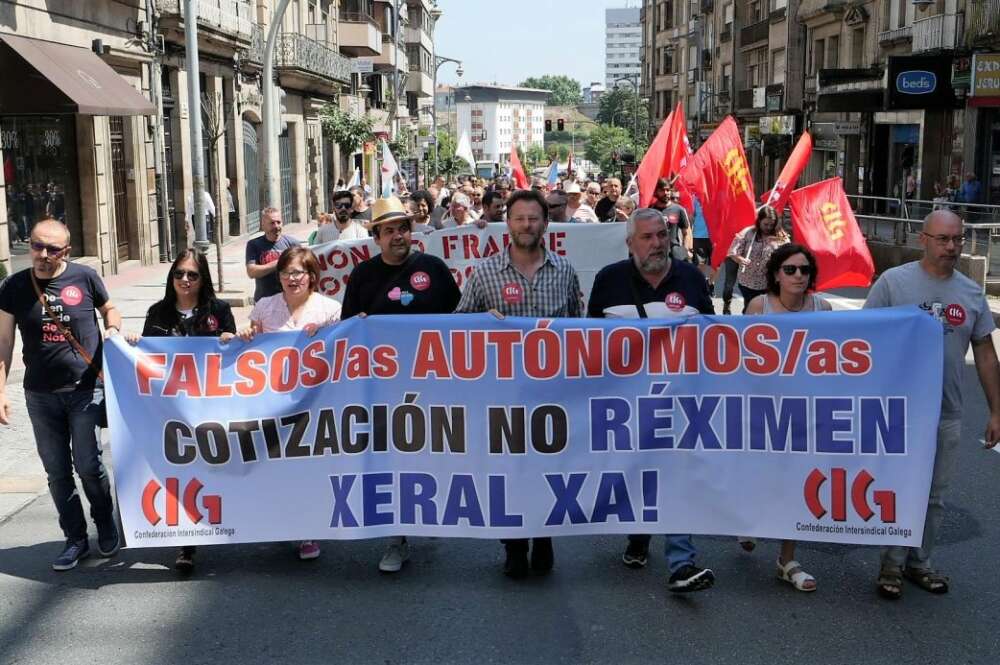 Protesta de la CIG en Lugo por los 'falsos autónomos' de Servicarne / CIG