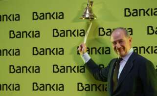 Rodrigo Rato, tras dar el tradicional toque de campana en el inicio de la negociación de Bankia / Europa Press