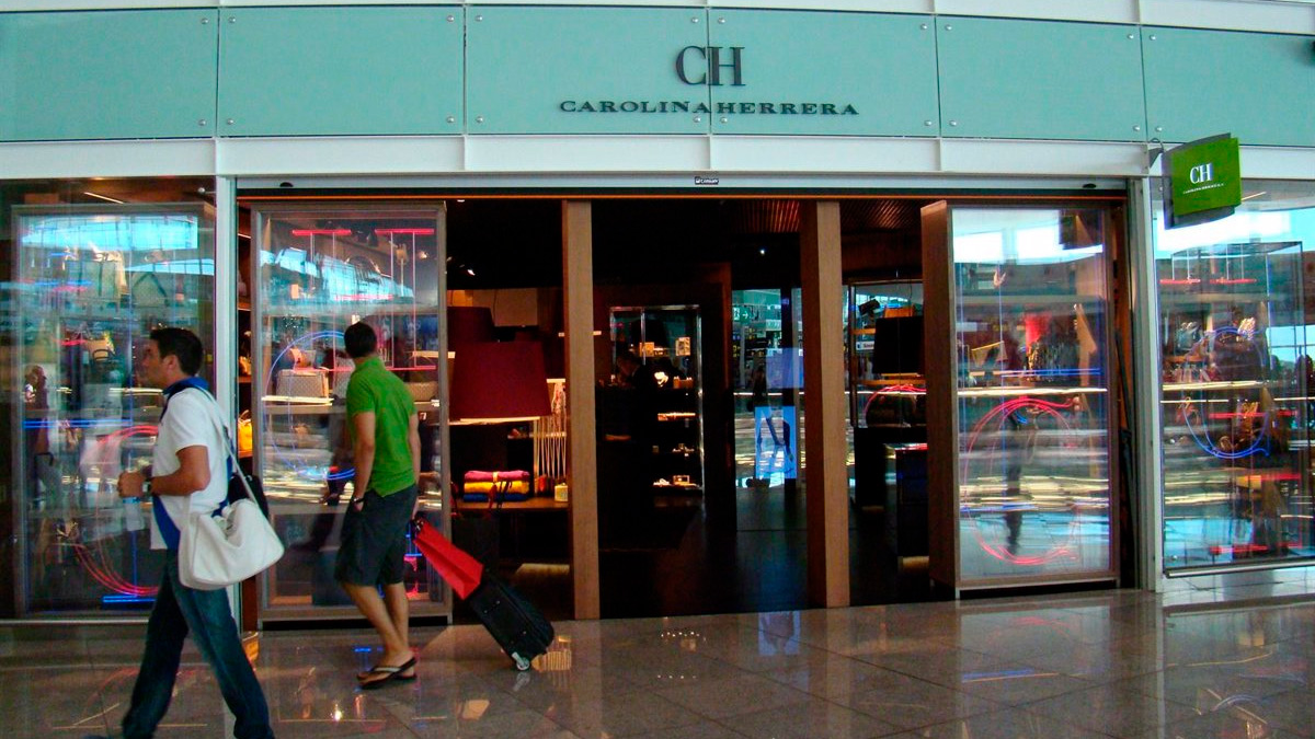 Establecimiento de Carolina Herrera en el aeropuerto de El Prat en Barcelona