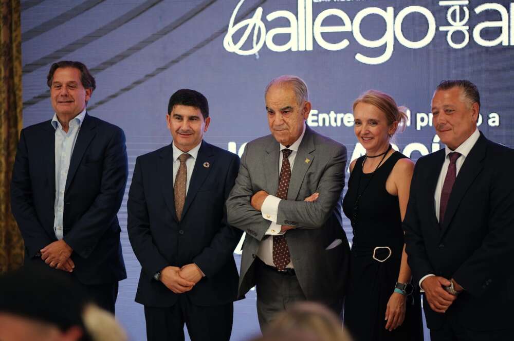 José García Costas recibió el Premio Gallego del Año en el foro empresarial O Encontro, celebrado en la Illa da Toxa / O Encontro