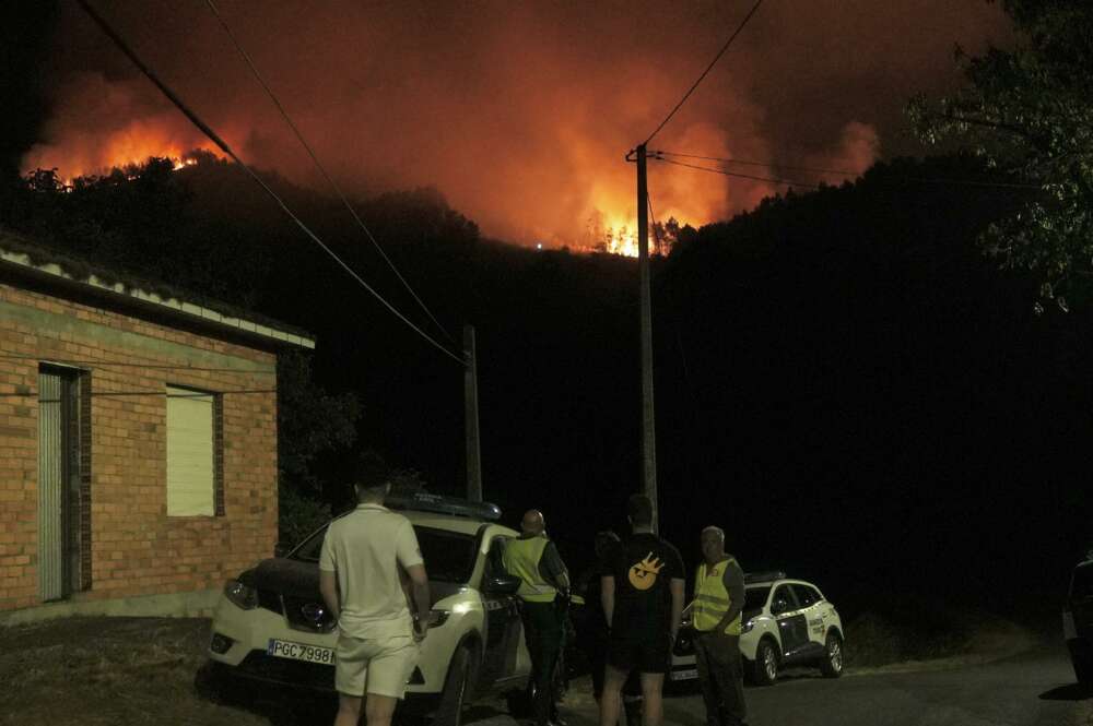Vista del fuego en Miradoiro do Alto da Picota / Europa Press