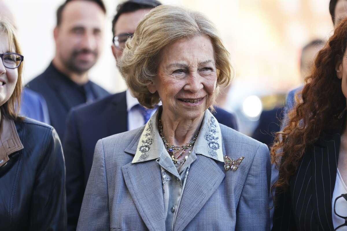 La Reina Sofía posa a su llegada al acto oficial de presentación de la campaña "Cerebros extraordinarios" organizada por la Fundación Reina Sofía / Europa Press