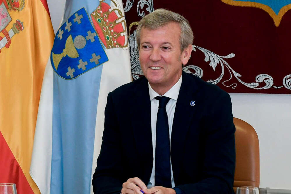 El titular del Gobierno gallego, Alfonso Rueda, preside la reunión semanal del Consello de la Xunta
