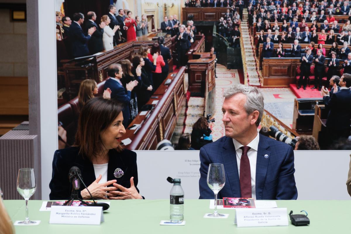 Margarita Robles, ministra de Defensa, y Alfonso Rueda, presidente de la Xunta / Xunta