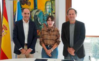 La conselleira de Economía e Industria, María Jesús Lorenzana, en la firma del convenio de colaboración con la Fundación Arume