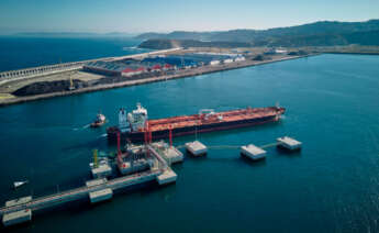 Instalaciones de Repsol en el Puerto Exterior de A Coruña