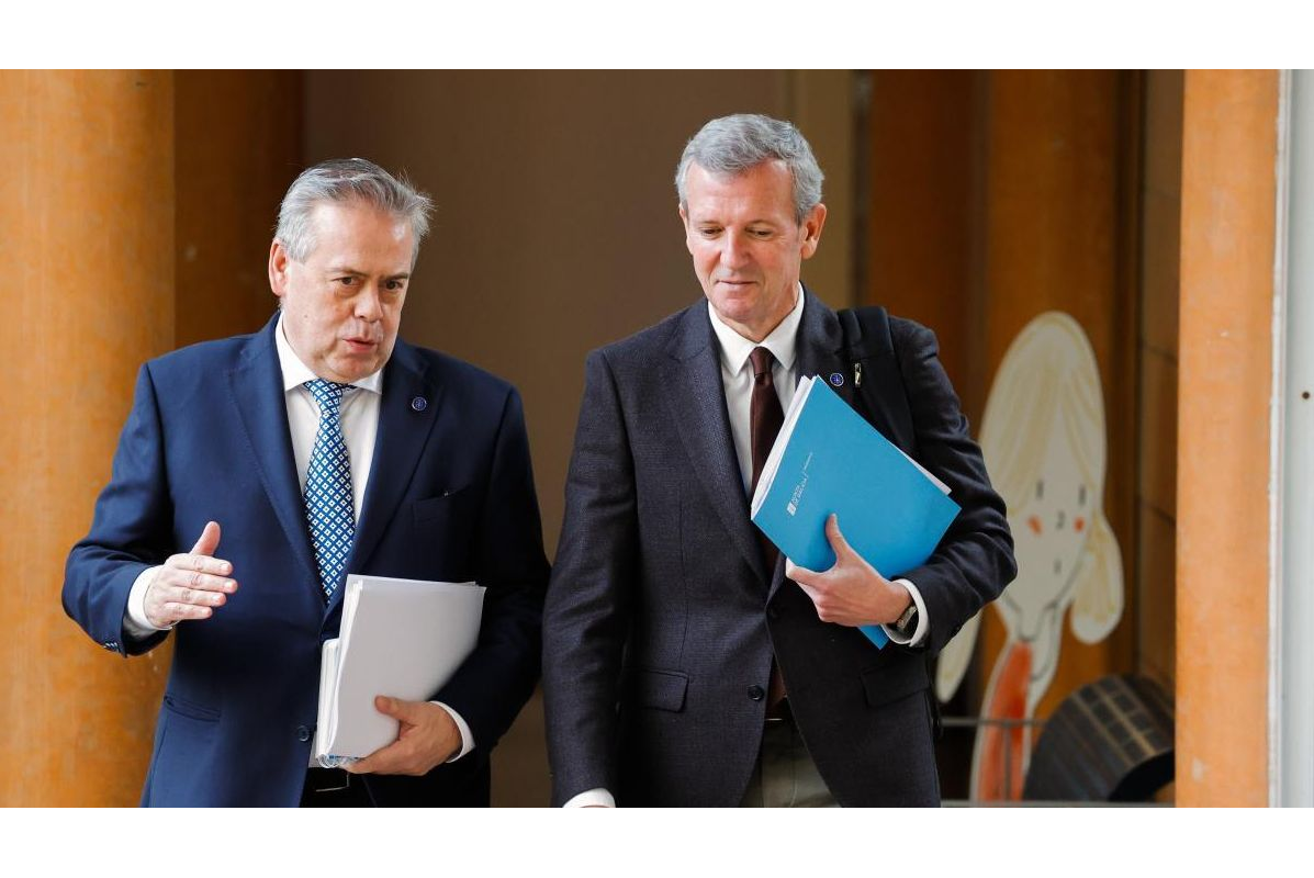 El conselleiro de Sanidade, Antonio Gómez Caamaño, y el presidente de la Xunta, Alfonso Rueda / David Cabezón / Xunta