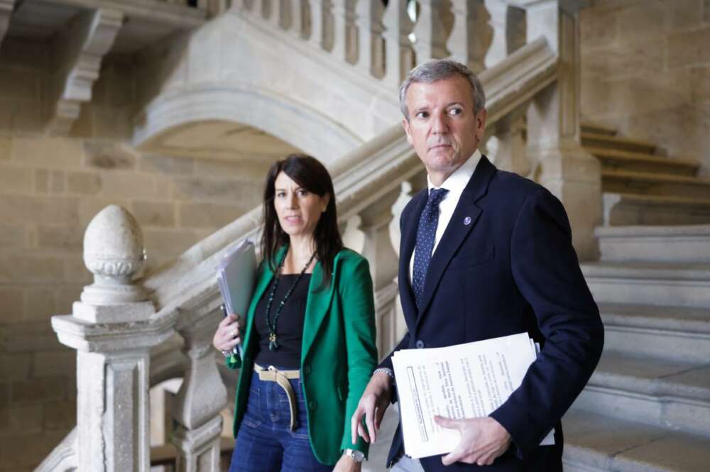 La conselleira de Vivenda, María Martínez Allegue, y el presidente de la Xunta, Alfonso Rueda / Xunta