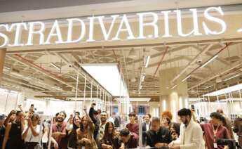Imagen de la apertura de la nueva tienda de Stradivarius en Venezuela, en el centro comercial Sambil, en Caracas