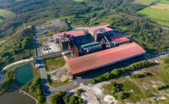 Fábrica de Xeal en Dumbría, donde instalará su nueva planta de carbón vegetal