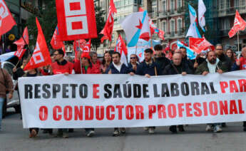 Protestas de representantes del sector del transporte de viajeros por carretera de la provincia de A Coruña. CIG