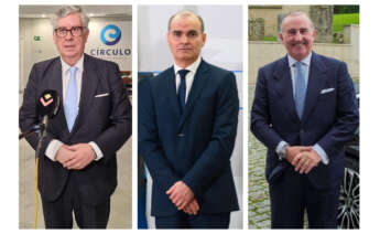 De izquierda a derecha, Juan Manuel Vieites, presidente de la Confederación de Empresarios de Galicia, Juan Carlos Reboredo, secretario general de la Oficina de Coordinación Económica de la Presidencia de la Xunta, y Pablo Junceda, director general del Sabadell Gallego