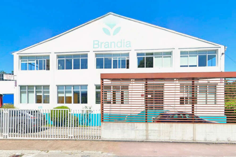 Vista exterior de Papelera Brandi