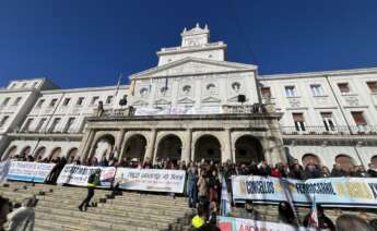 Manifestación por la mejora de los servicios ferroviarios de Ferrol y su comarca, a 30 de noviembre de 2025. - AYUNTAMIENTO DE FERROL